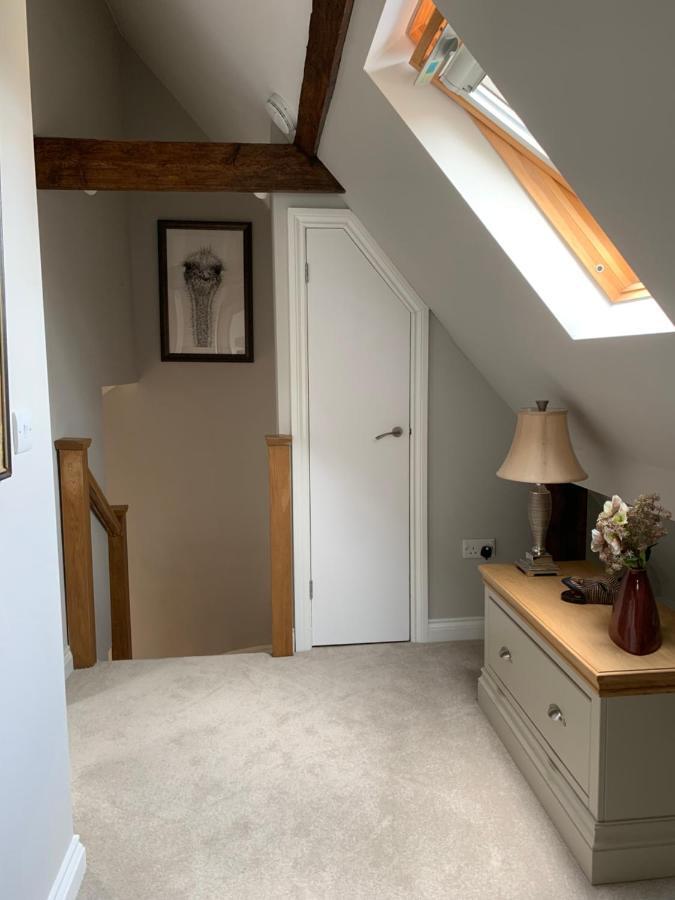 Ferienwohnung The Barn House Cranleigh Exterior foto